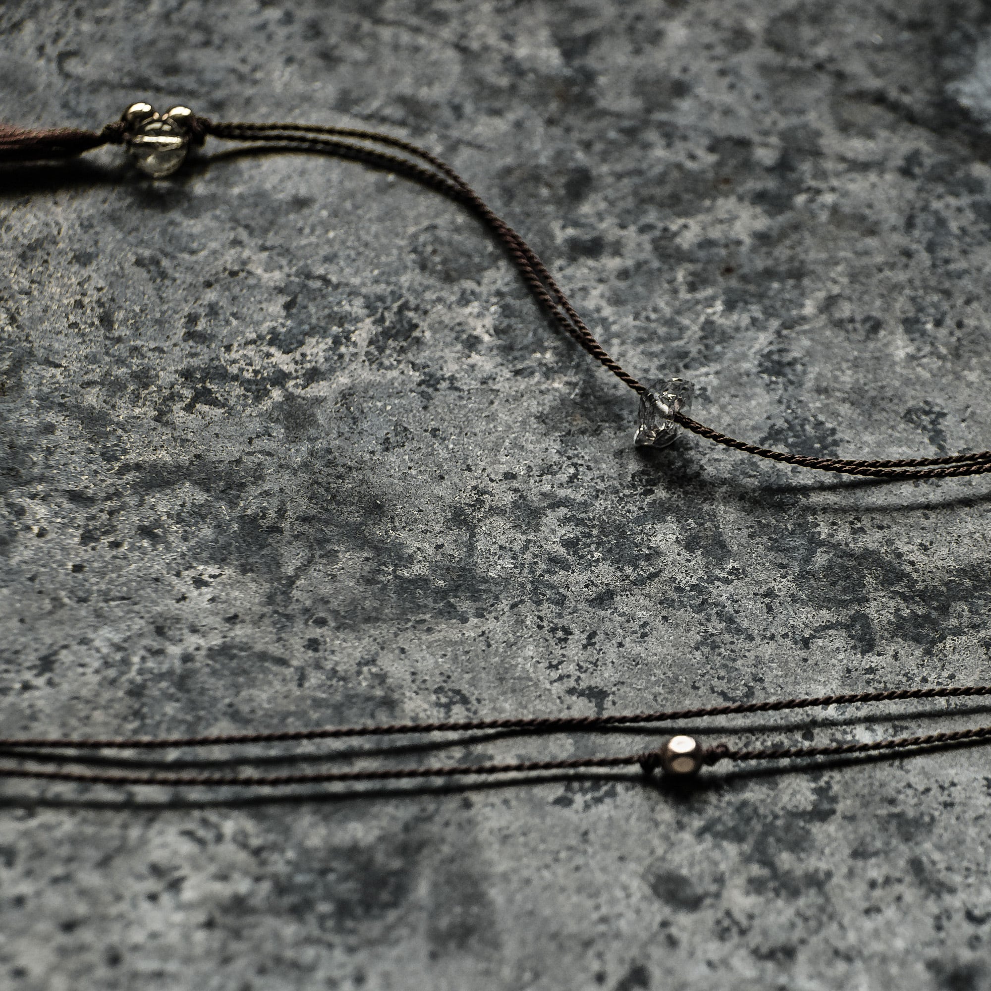 yasuhide ono クリスタルシルクコードブレスレット yasuhide ono