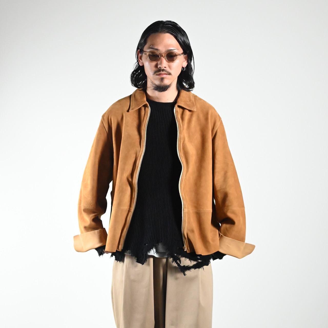 barbell object / leather jkt