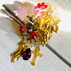 葡萄と石榴のあいだで揺れる秘密