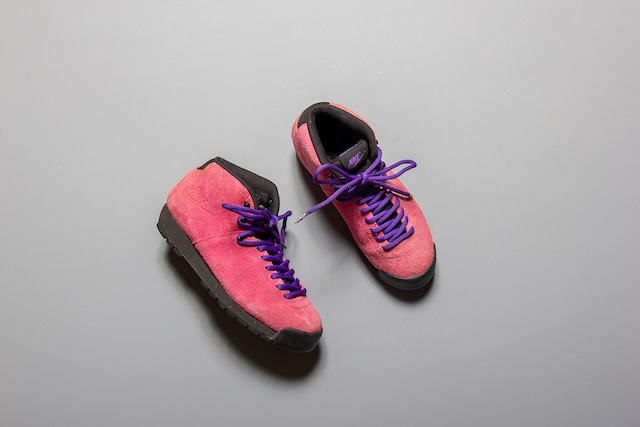 NIKE AIR MAGMA | PINK/PURPLE