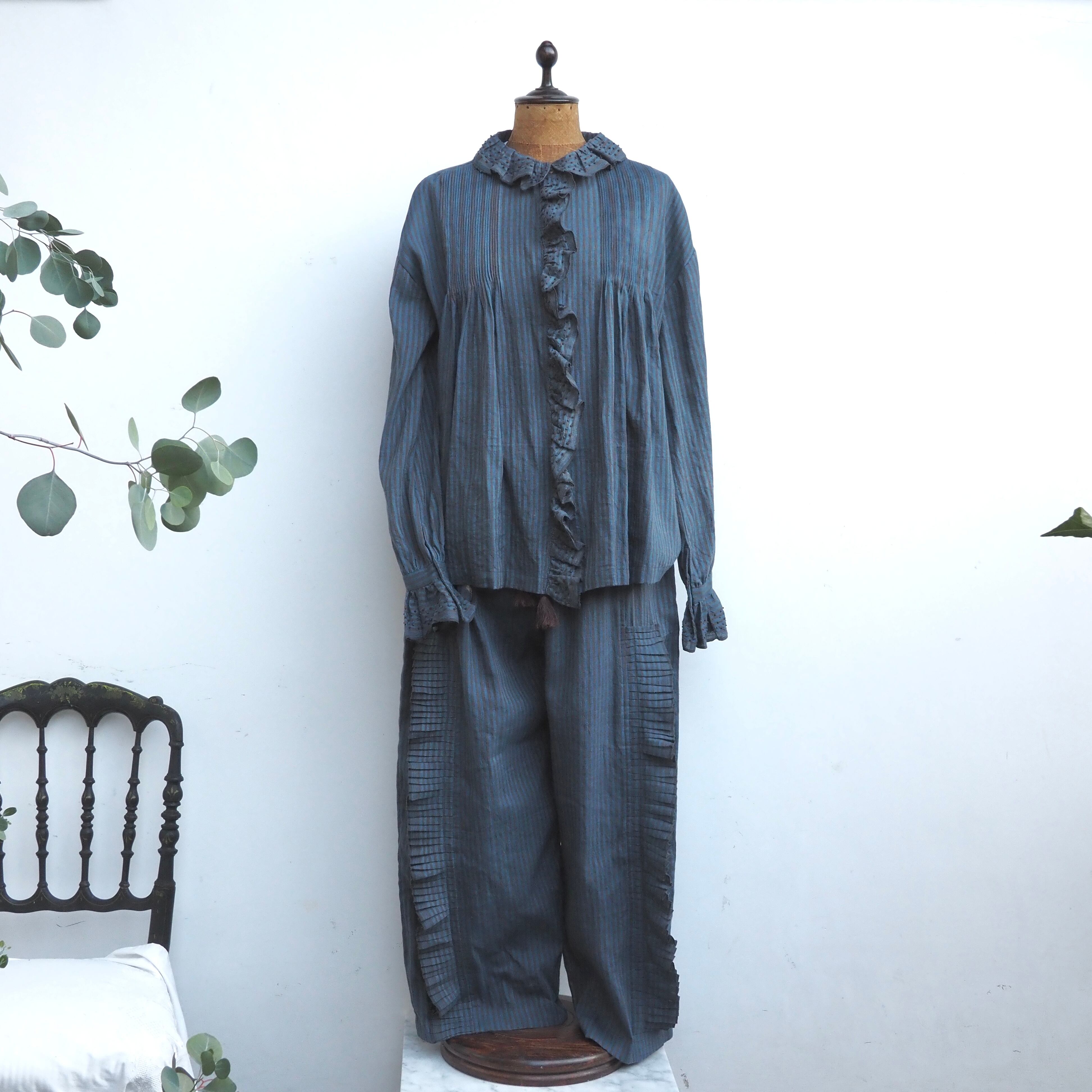 BUNON/ Ruffle Tuck Pants /パンツ(Brown×Blue strip)