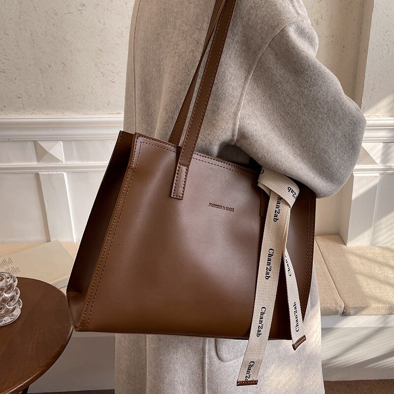 スタンダードオータムウィンターショルダーバッグ レトロ 秋物 冬物 トートバッグ Tiancai_Wing_Bag32334507590