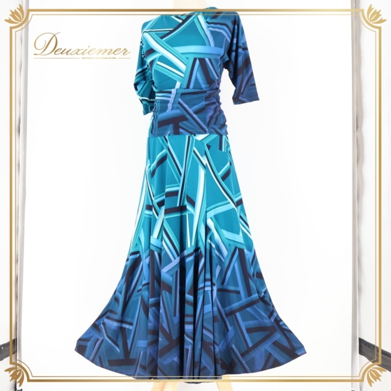 社交ダンス 衣装 チャコット Chacott ツーピース セットアップ 上下セット トップス スカート 青 緑 伸縮 レッスン パーティ 発表会 日本製 グリーン系 ブルー系 ダンスウェア スタイリッシュ 競技用 フォーマル カジュアル 軽量 おしゃれ 美しいデザイン フィット感 伸びる素材 シンプル エレガント 着心地よい レディース 柔らかい素材 落ち着いた色合い 舞台用