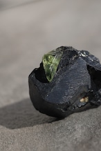 ペリドット「光の芽吹き」Peridot|天然石 原石 鉱物 パワーストーン | PD-A-001