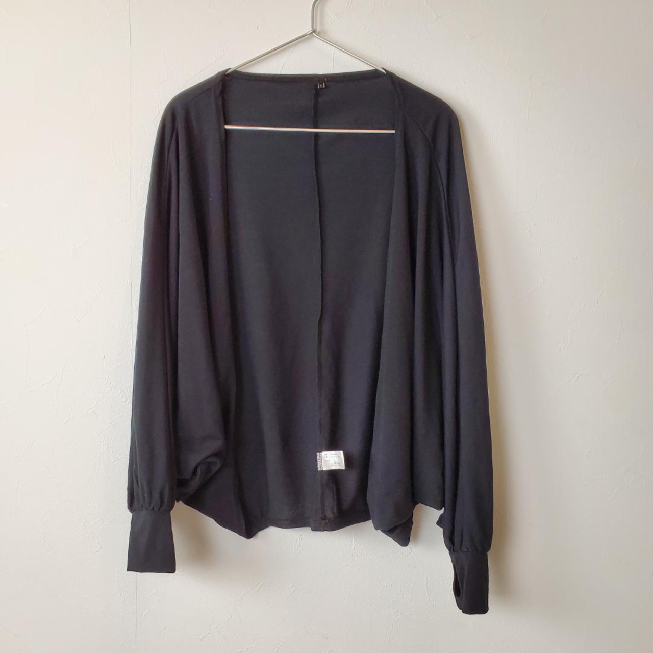 【USED】ポンチョ　黒　シンプルコーデ　