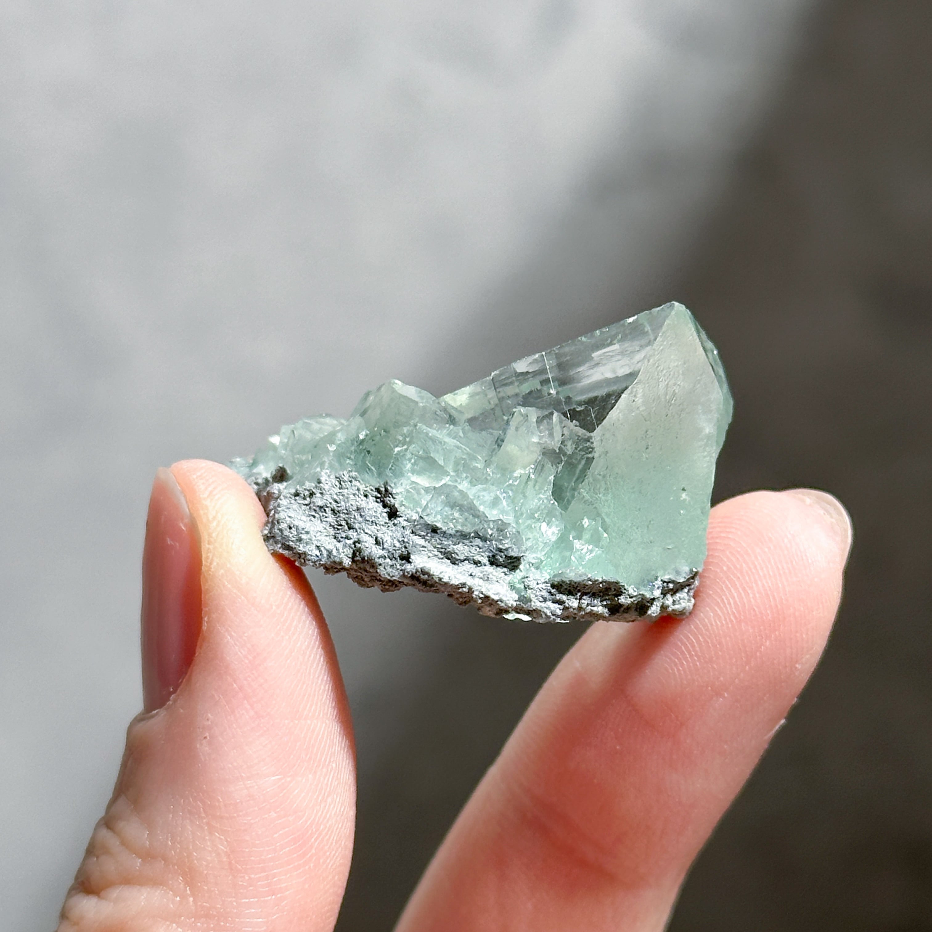 シャンファーリン産フローライト 原石22◇ Fluorite From Xianghualing