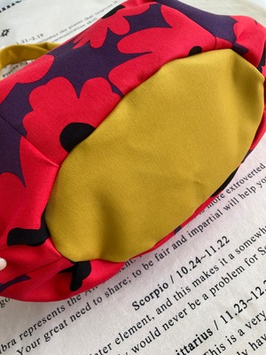 コロンバッグ1.2倍サイズ（パープルレッドのお花）