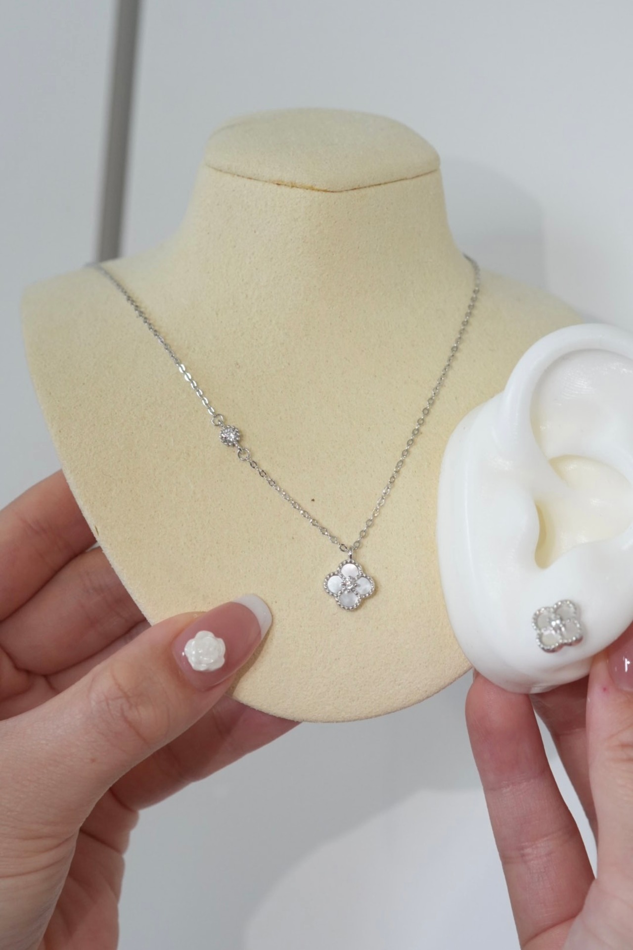 necklace flower twinkle