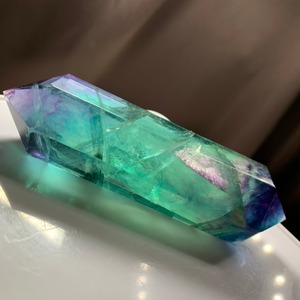 14.透明感抜群♪グリーンベースフローライトダブルターミネーテッドポイント