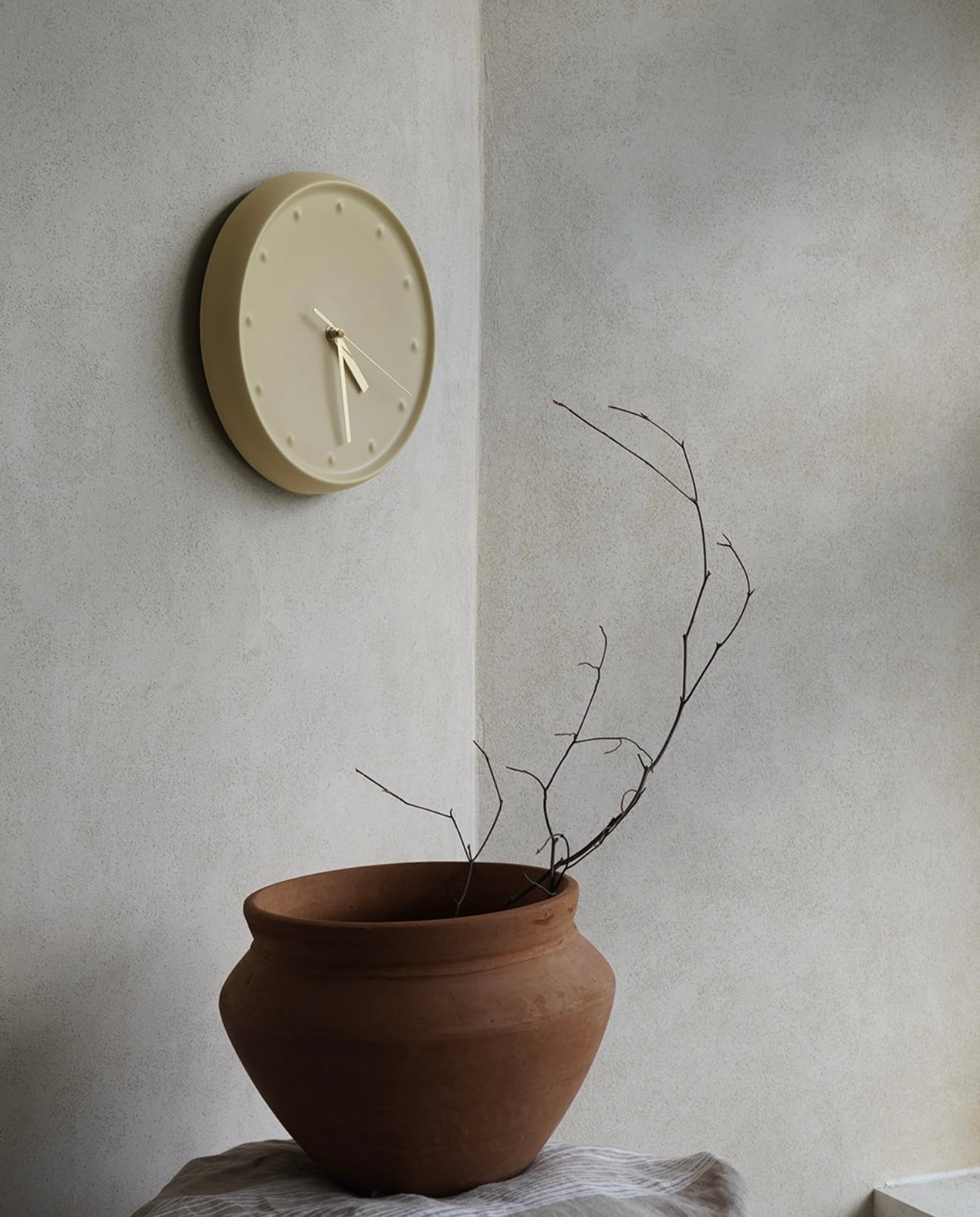 serin clock 4colors / セラミック マット 壁掛け時計 陶器 北欧 韓国