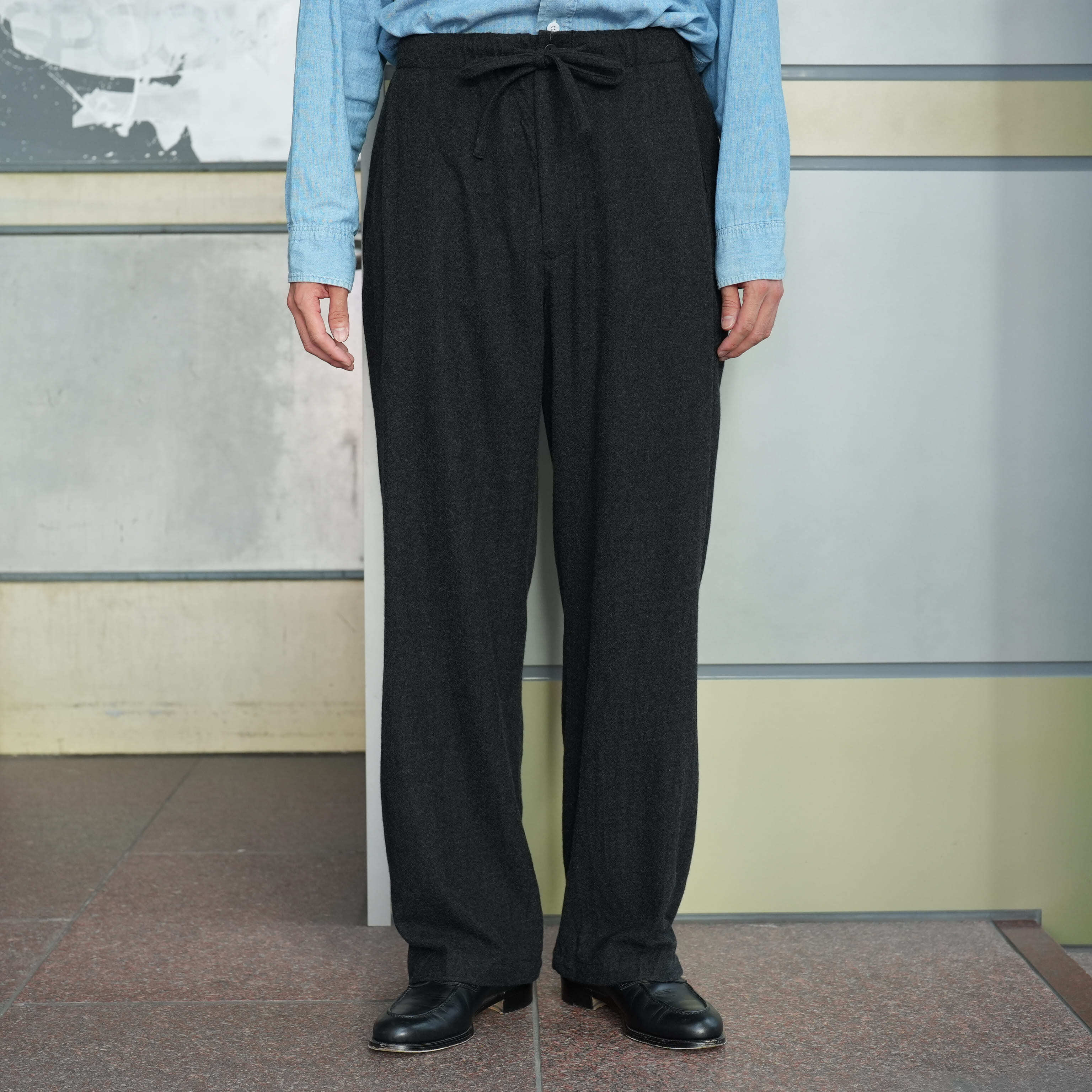 ULTERIOR(アルテリア) 26AW "WASHED SUPER FINE WOOL VIYELLA DRAWSTRING PANTS" -TOP CHARCOAL-