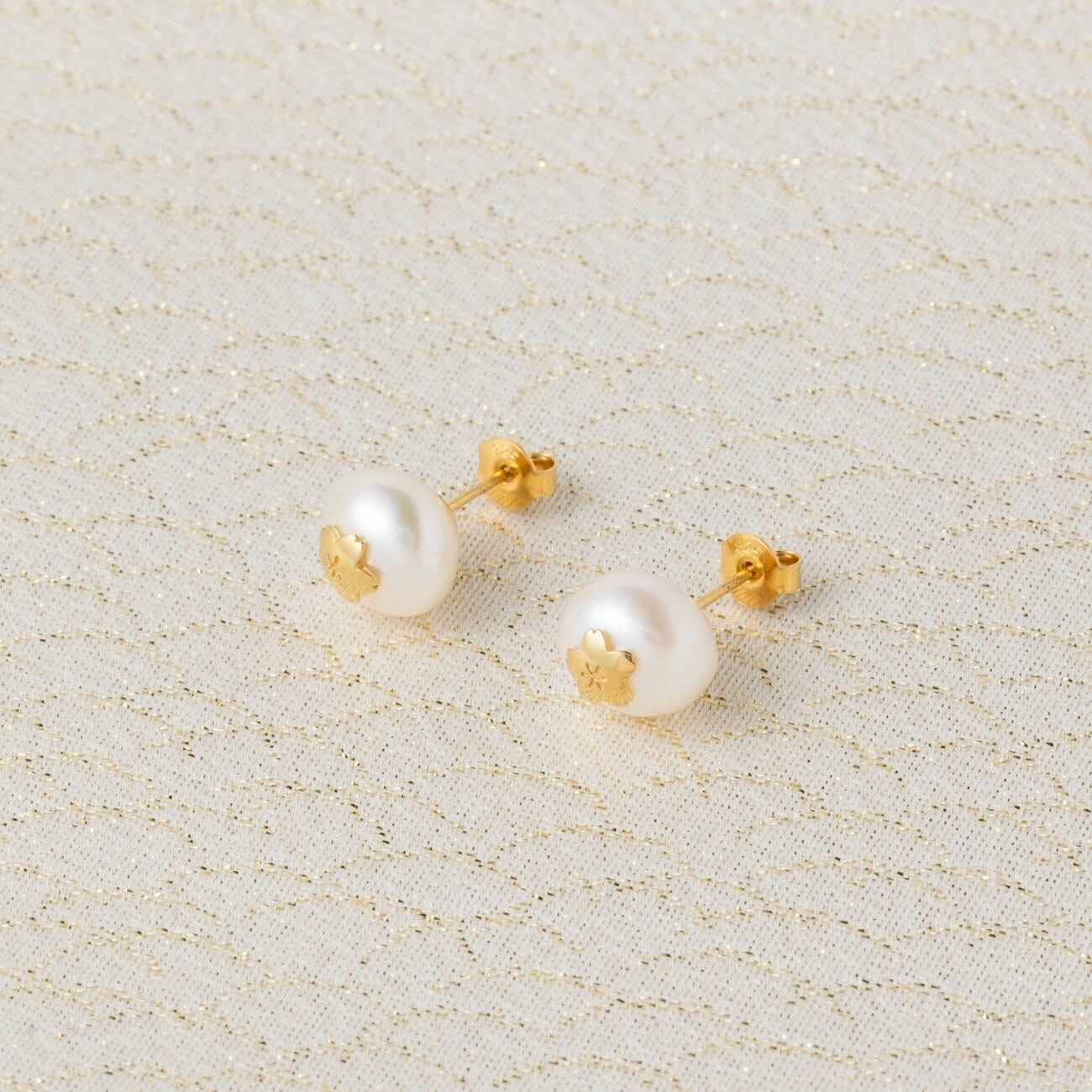 sakuradoki - 雅 - 桜パールピアス9mm | Tomorrow Fabric