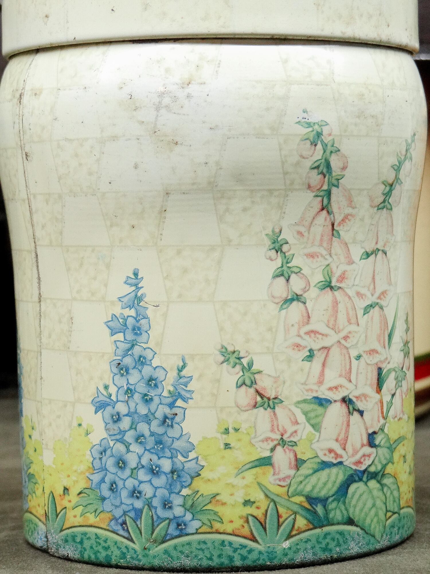 Vintage】イギリス製 キャンディー缶 6MB Container TIN缶 /f097