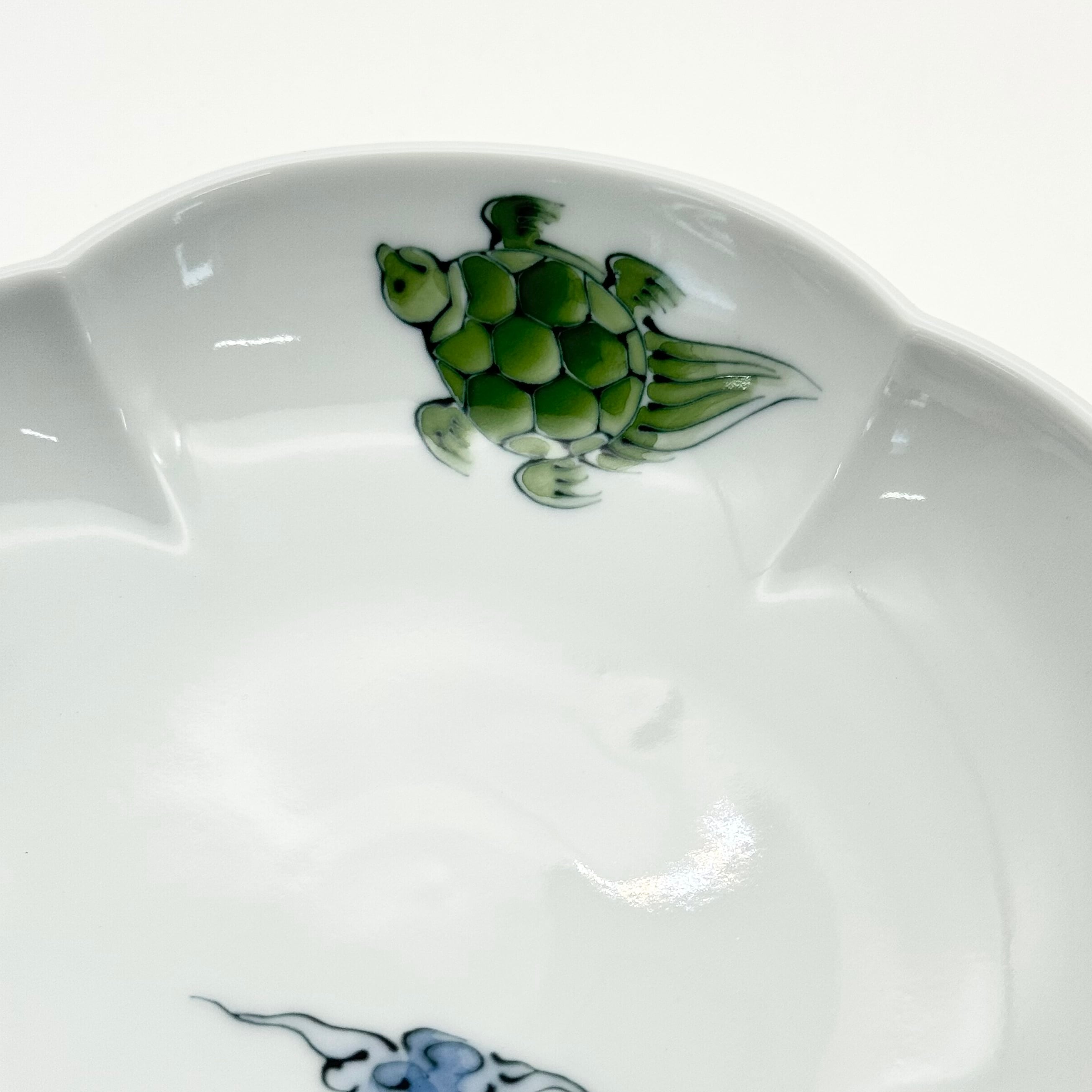 鶴亀 花型皿 大 | 24to3［西富陶磁器オンラインストア 有田焼・波佐見焼］