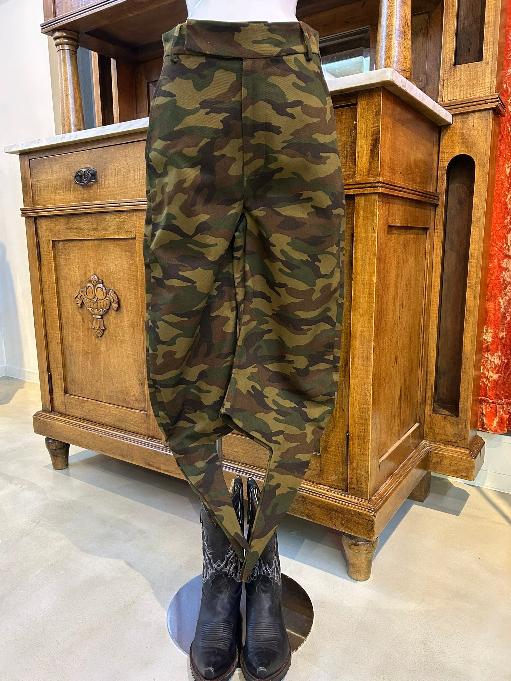 STRONGTHE spiky trouser / camo
