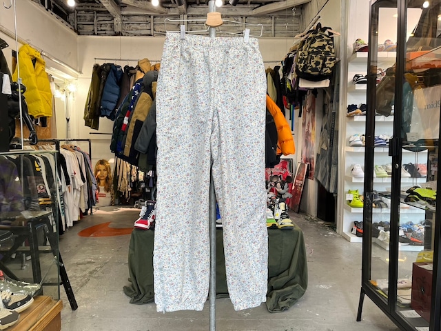 Supreme WARM UP PANT FLOWERS SMALL 04149