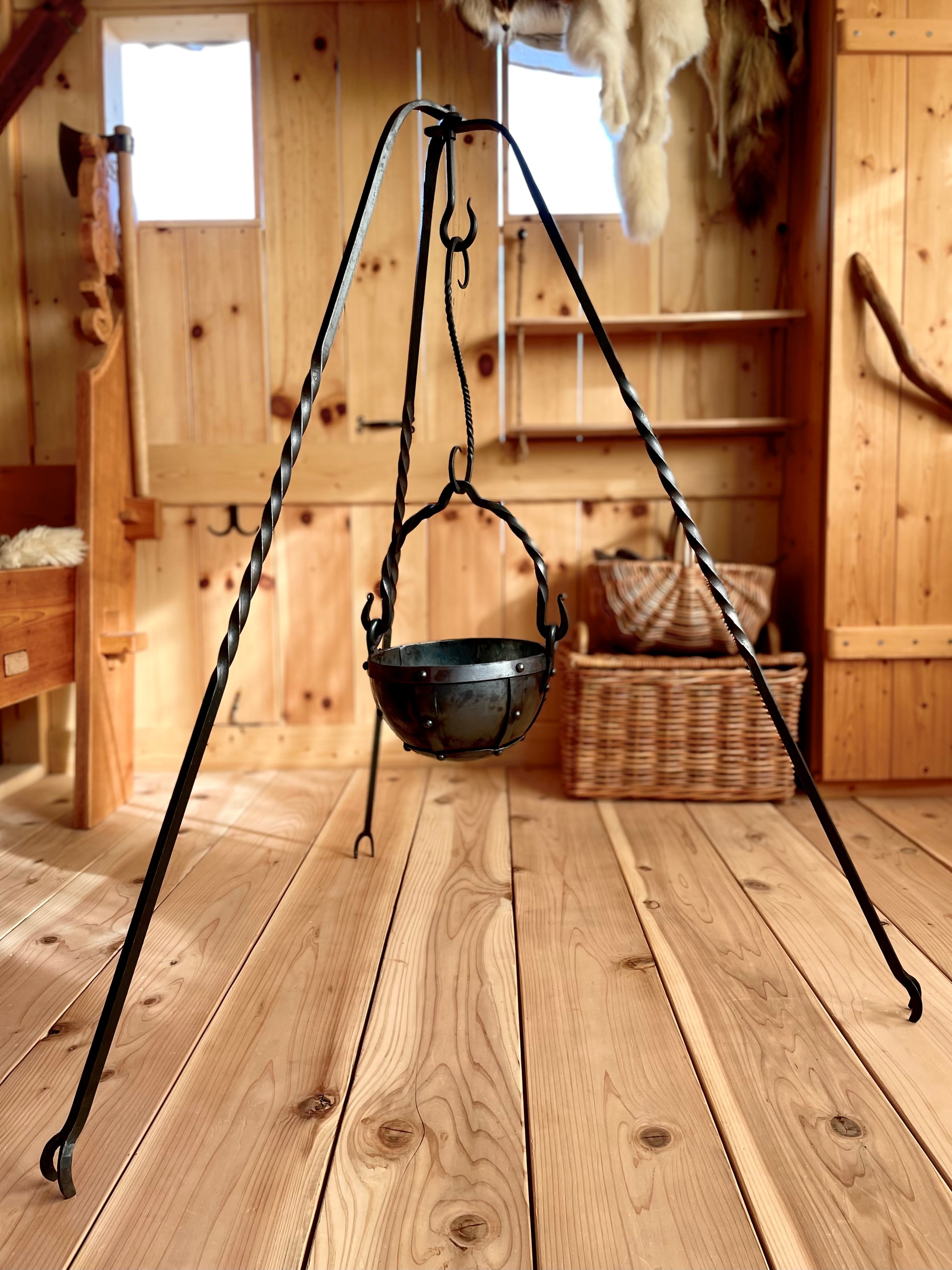 鉄鍋 ヴァイキング 鍋蓋なし 鍛造［約3.5L］／キャンプ 焚き火