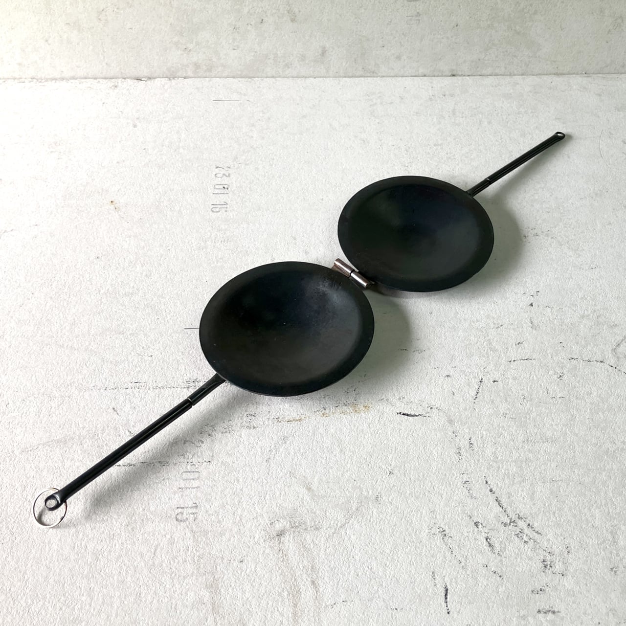 UFOパン】ホットサンドメーカー アウトドア用ミニフライパン キャンプ