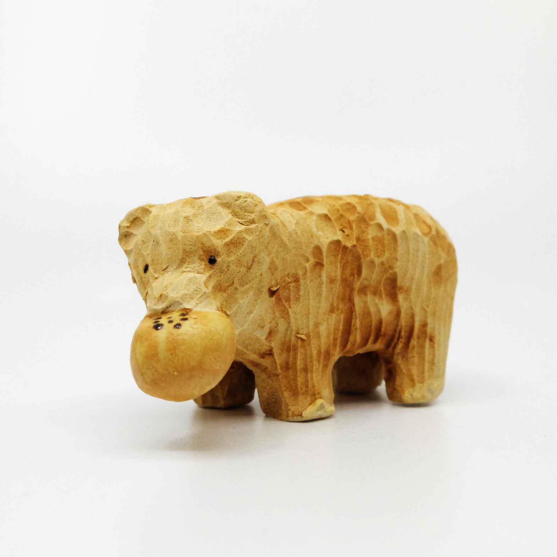 木彫り熊（あんぱん）の置き物 / すずきたまみ / 陶芸作品