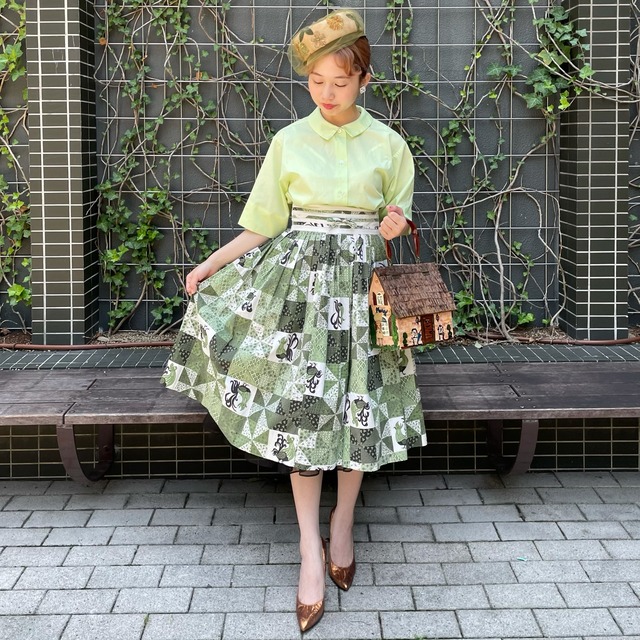 50's khaki rooster print skirt waist design