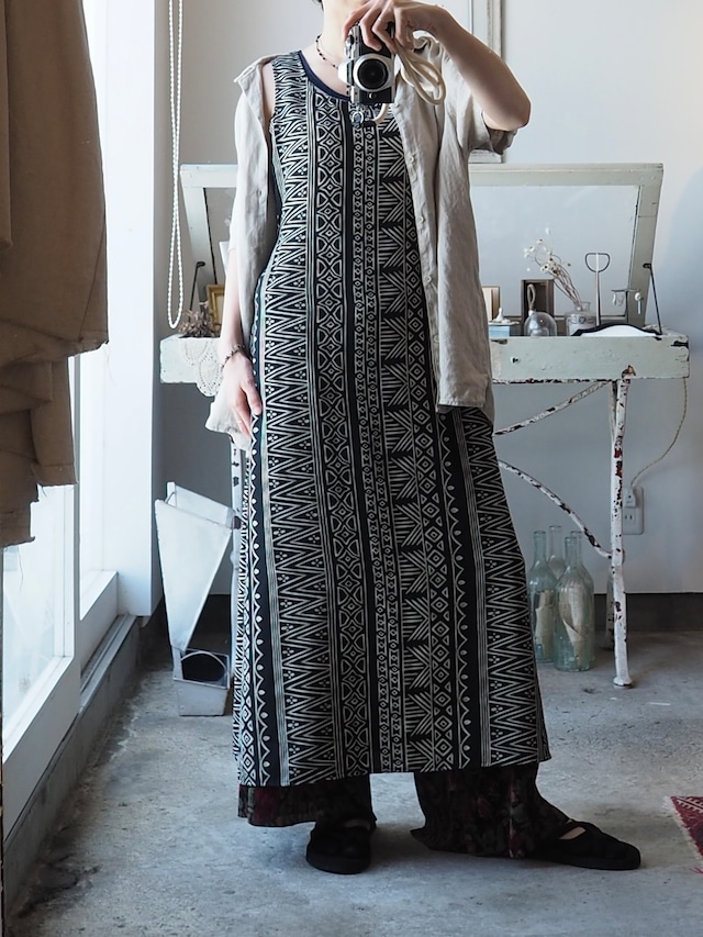 1990’s Ethnic Batik Pattern Sleeveless Dress