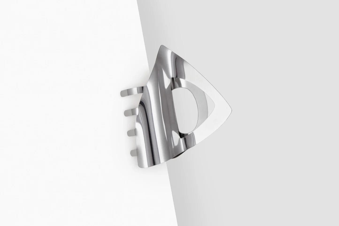 CLINQ (クリンク) PIA Claw Clip (Silver-tone) | H Nagano Select Shop