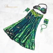 ベリーダンス オリエンタル 衣装 上下セット グリーン系 ベラ Bella スパンコール ラインストーン トップス  スカート チョーカー 腕飾り アーム飾り アーム 緑 キラキラ 煌びやか 華やか ビーズ ダンス衣装 ステージ イベント スリット