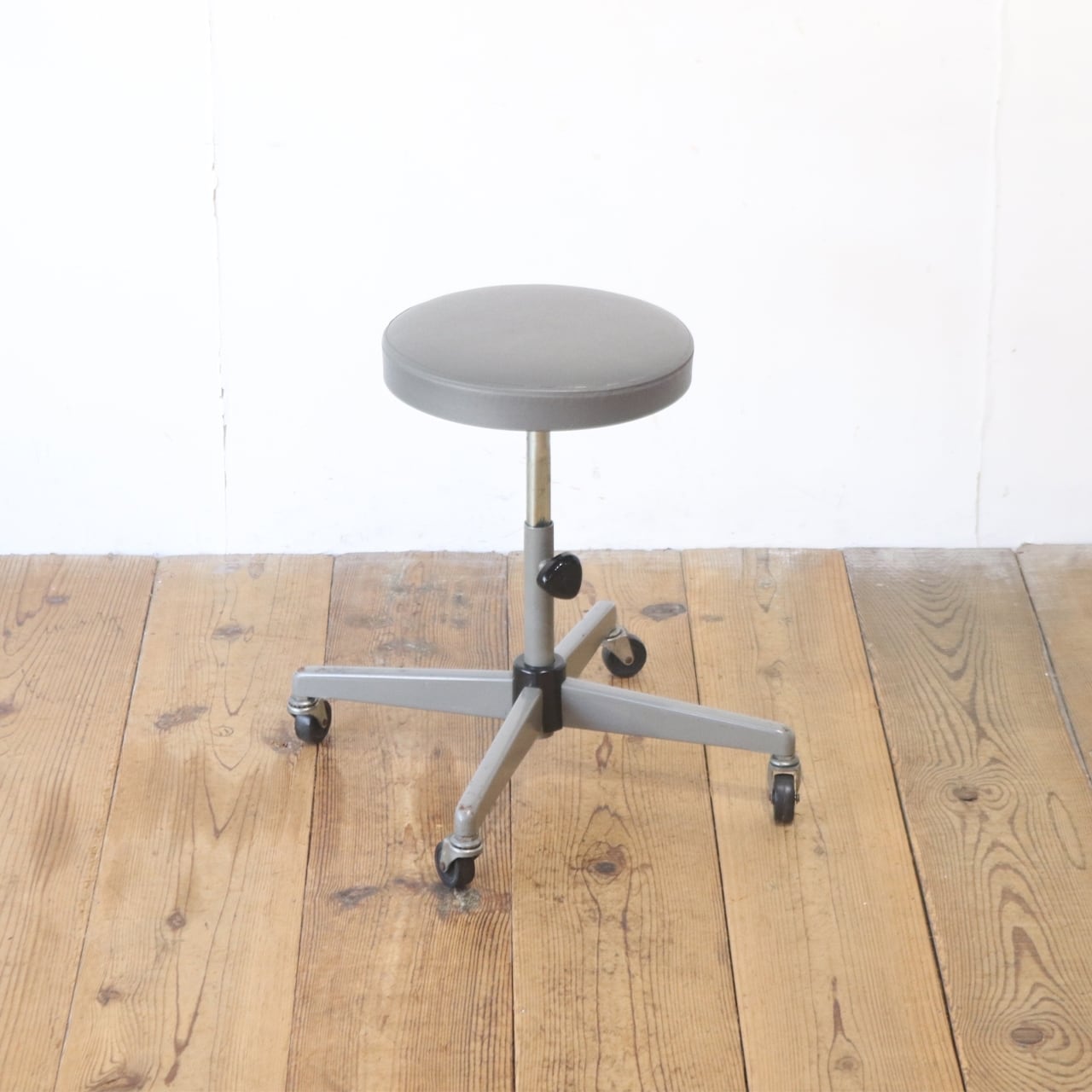 レトロ キャスタースツール 丸椅子 回転 昇降 学校 合皮 オフィス インダストリアル ヴィンテージ A/PJI22189