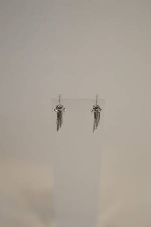 Ribbon Tassel Pierced Earrings / SILVER