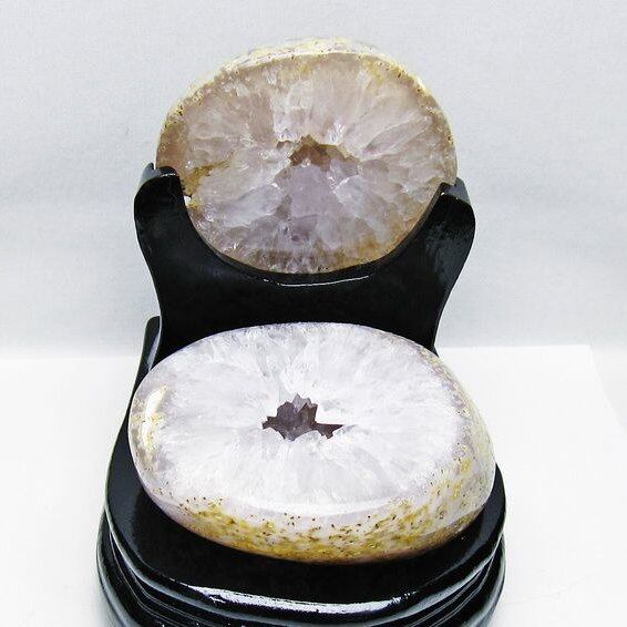 1.3Kg トレジャーメノウ アゲート ジオード 台座付属 一点物 175-1514