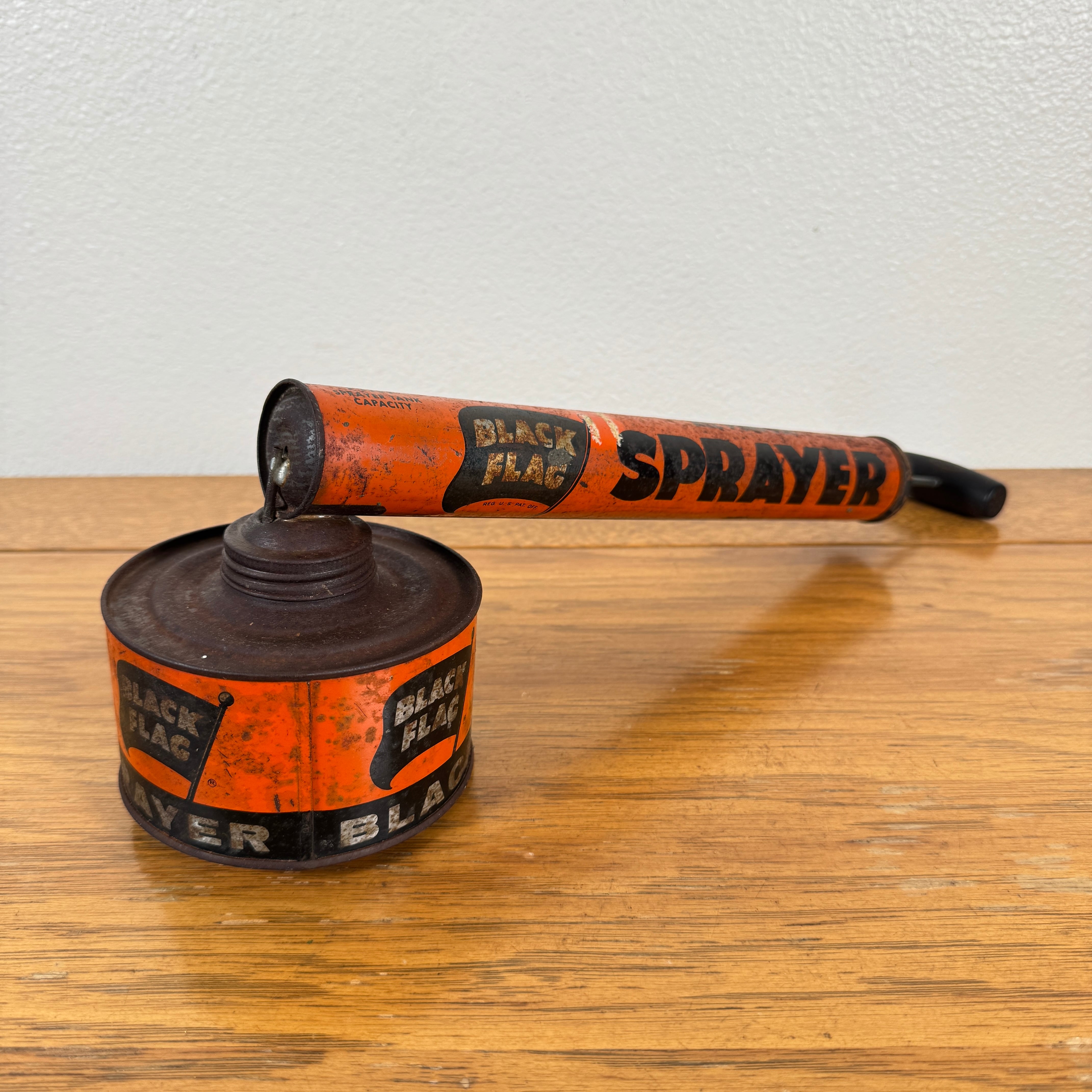 #1637 ビンテージ BLACK FLAG スプレー缶 ディスプレイ