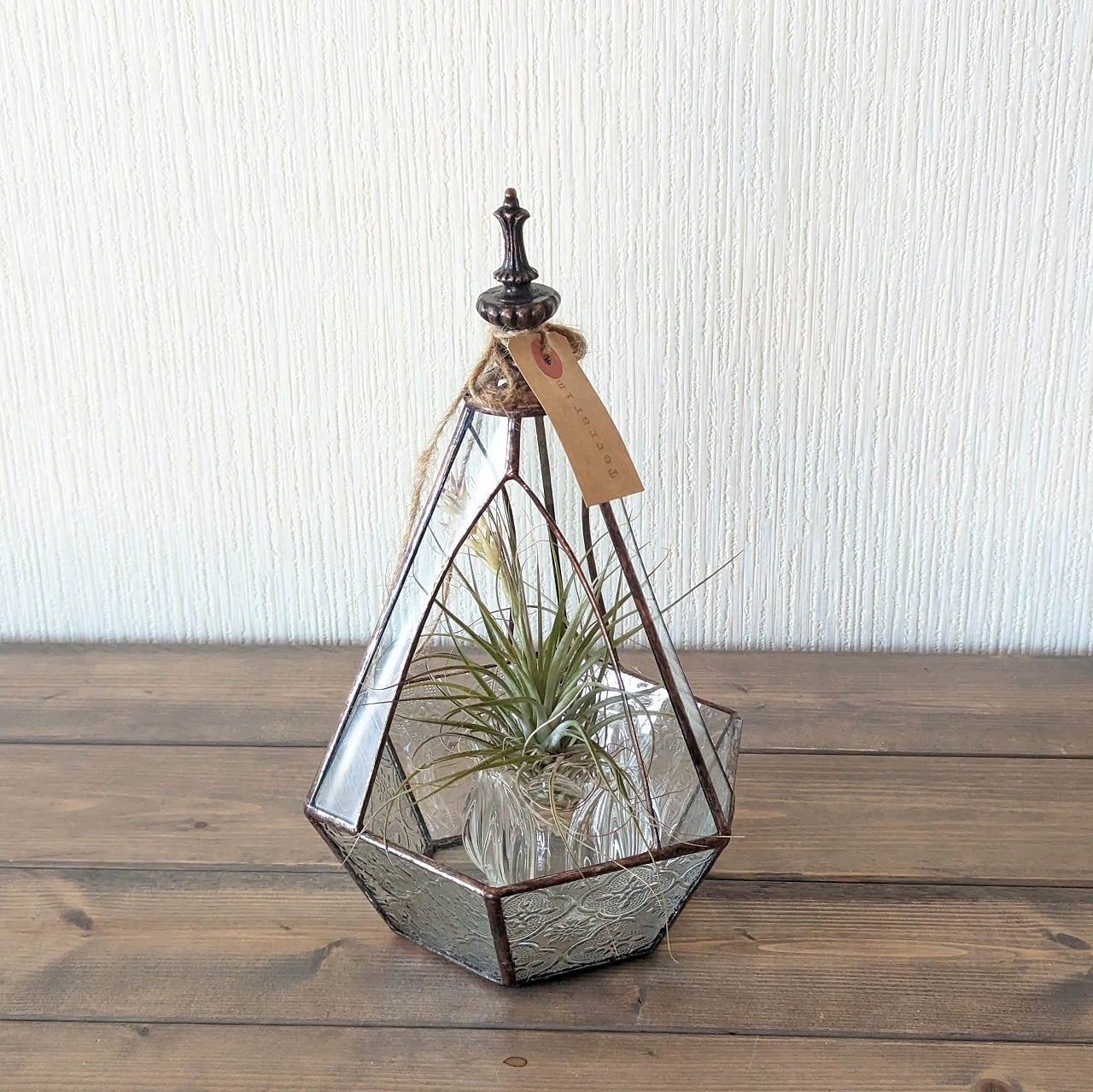 六角テラリウム-尖頭アーチ窓型 | W3-Stained Glass のインテリア雑貨