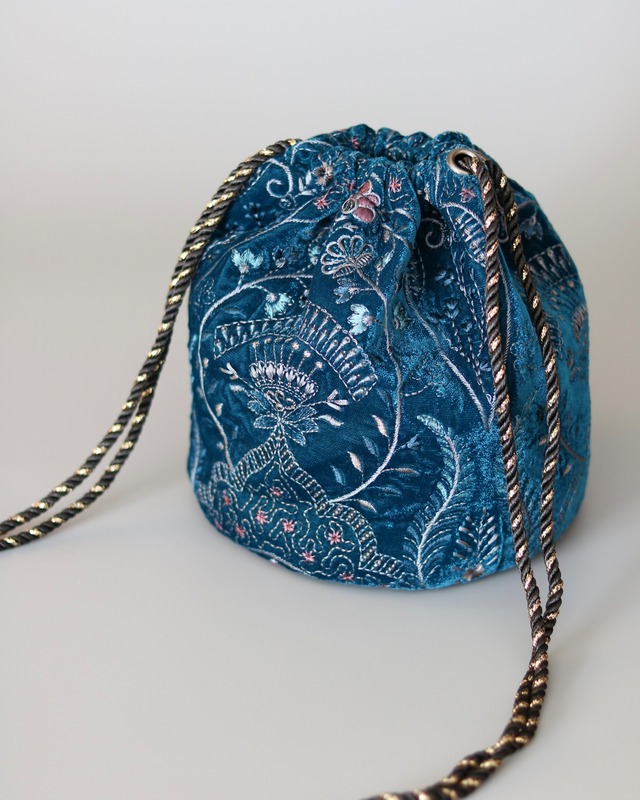 インド刺繍ファブリック 巾着バッグ