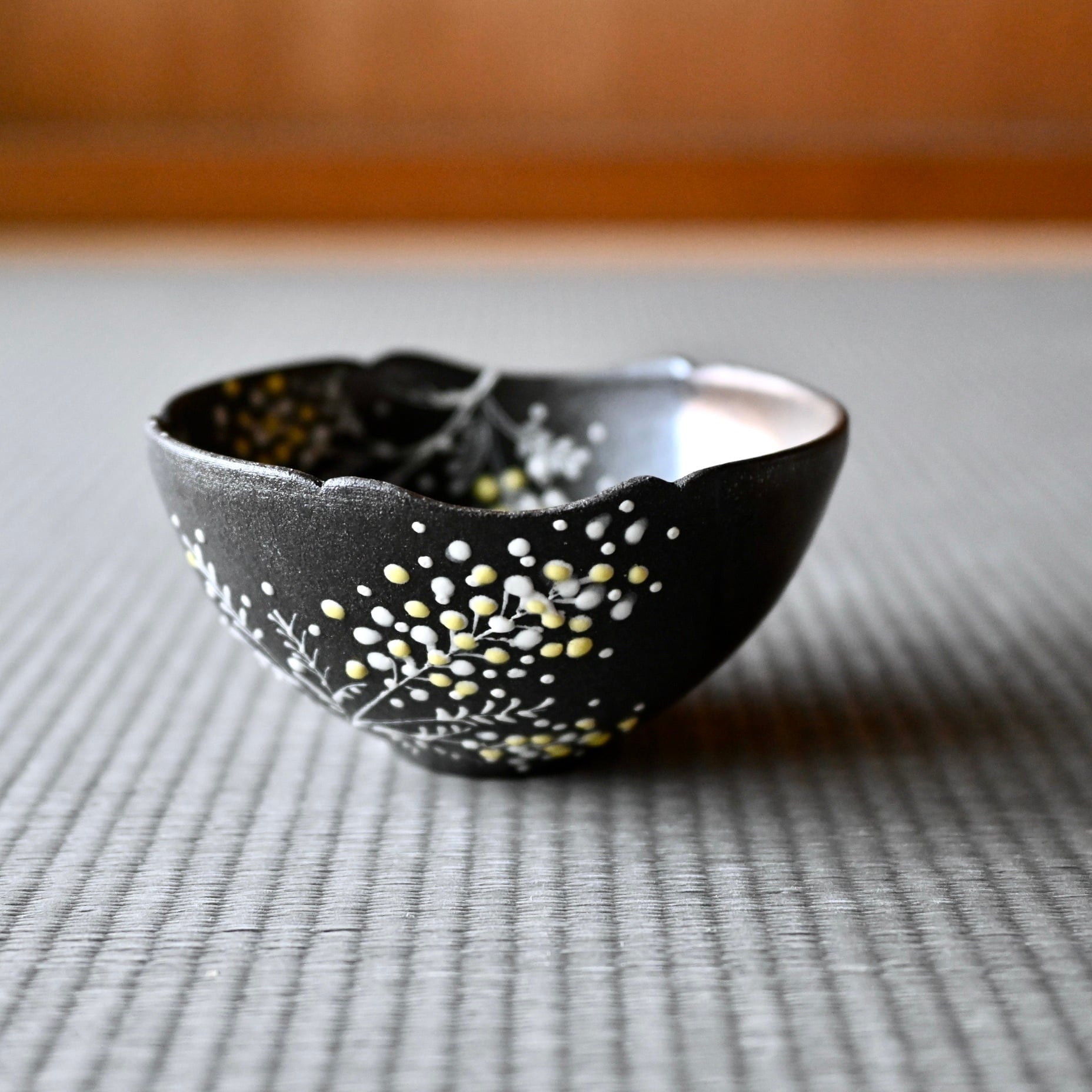 月夜のミモザ茶碗 B