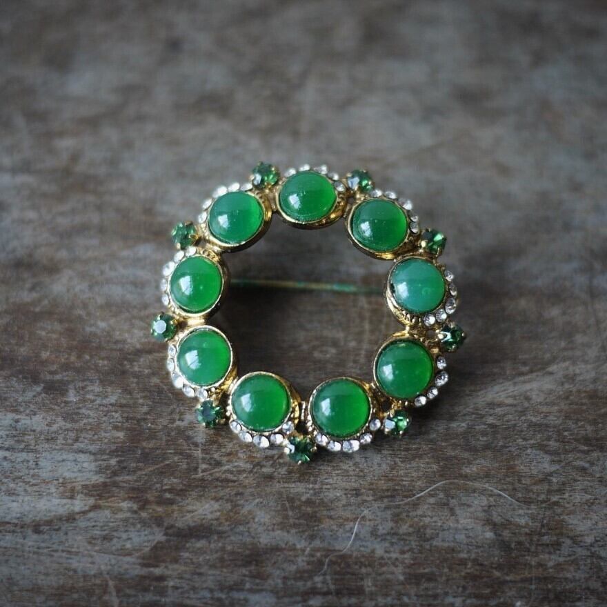 緑のサークルブローチ ドイツ