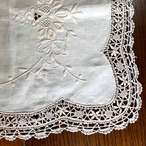 テーブルセンター　レース　刺繍　フランスリネン　カットワーク　ドローンワーク 12CLda17