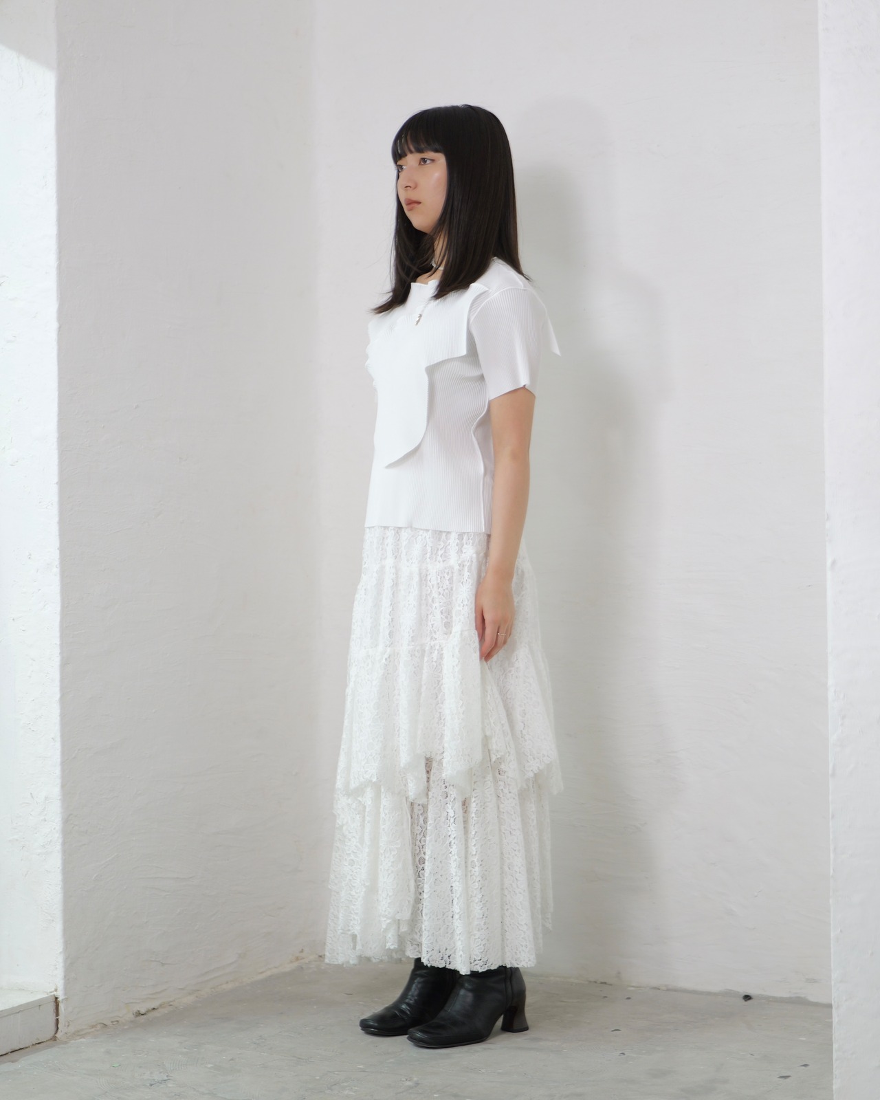 AMBERGLEAM - 2WAY Tiered Skirt ：LACE｜2WAY仕様／ドローコードシャーリング／ティアードレース／膝スリット／前後差アレンジ