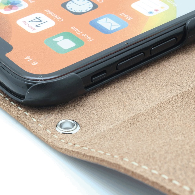 LOCAL WORKS　IPHONE11用レザーケース　038VIR　イタリアモンタナ社”ヴィンテージレザー”使用　IPHONE11 IPHONEケース　アイフォン　レザーケース　革小物　ギフト　LocalWorks　経年変化　クリックポスト発送