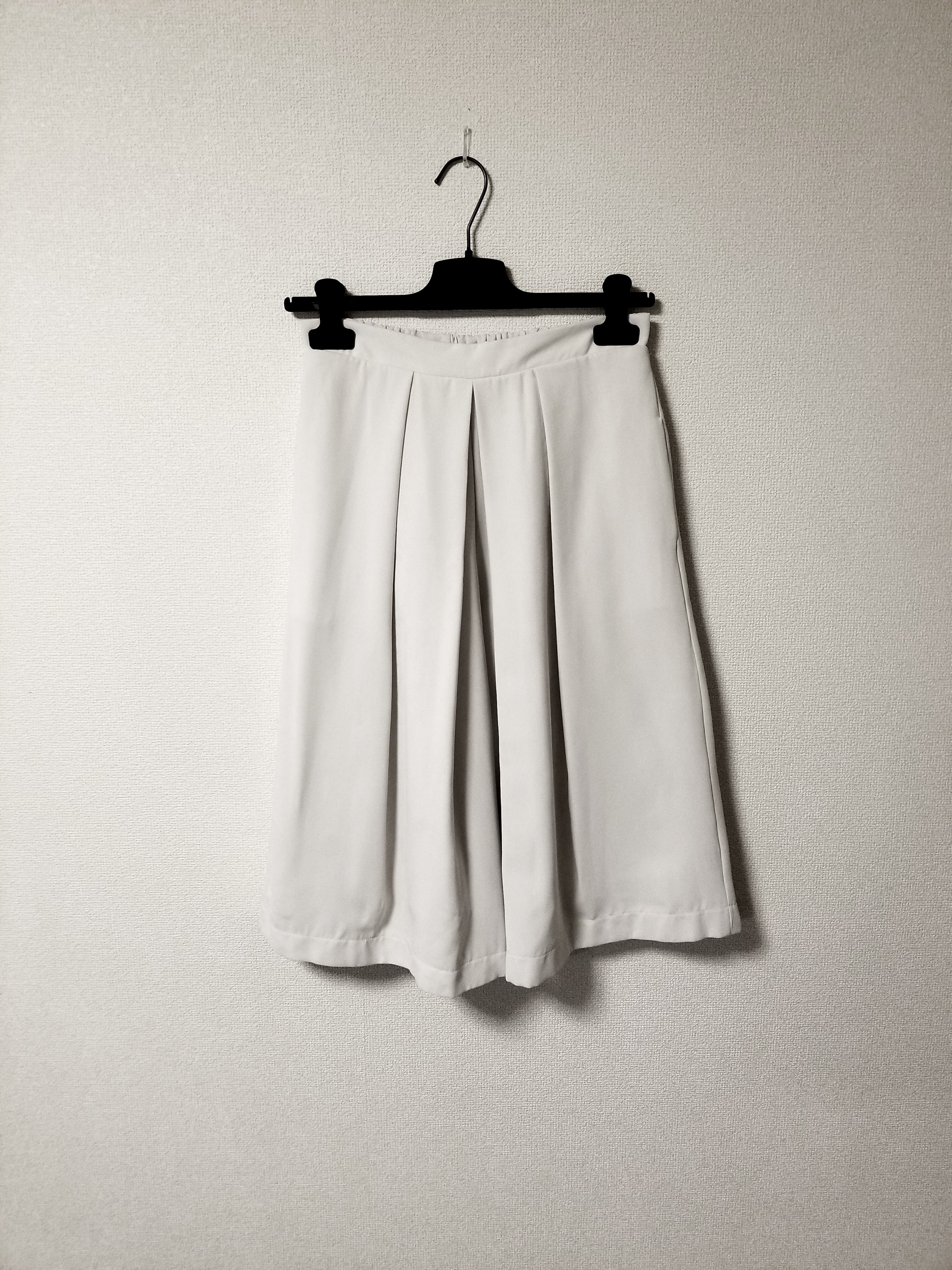 スカート風タックキュロットパンツ オフホワイト ピンク ネイビー