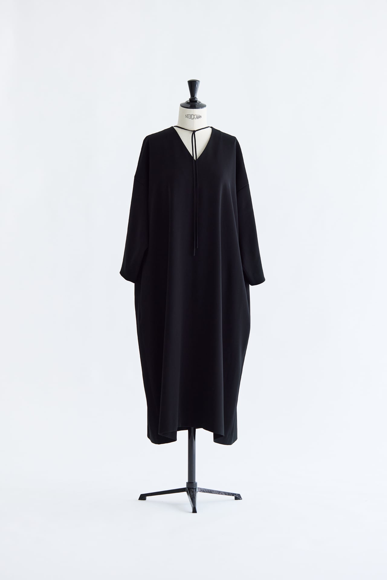 V-NECK SACK DRESS 26FW09