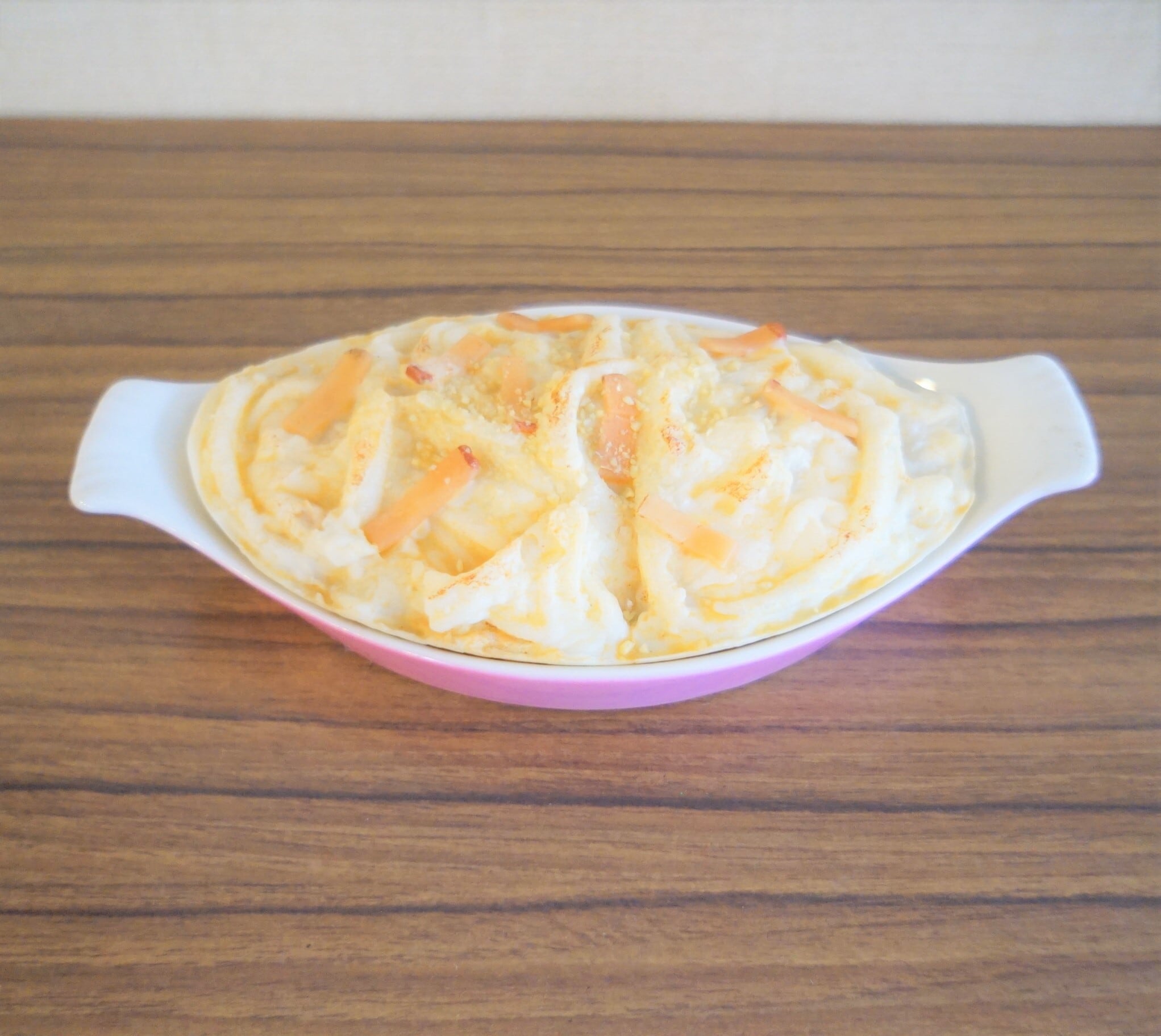 グラタンの食品サンプル（食券プレートつき） | 純喫茶家具の村田商會