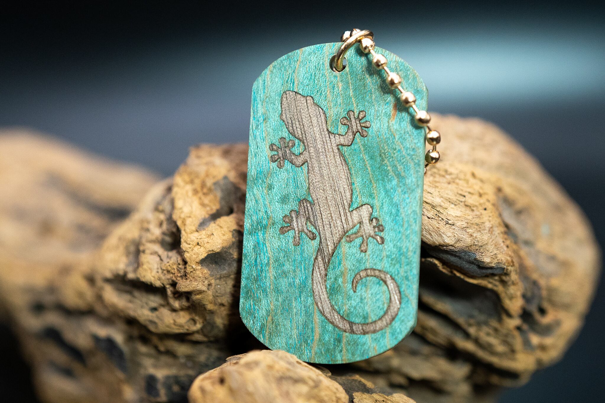 【Memory of...】スタビライズウッド 楓 ドッグタグ 象嵌 木登りトカゲ