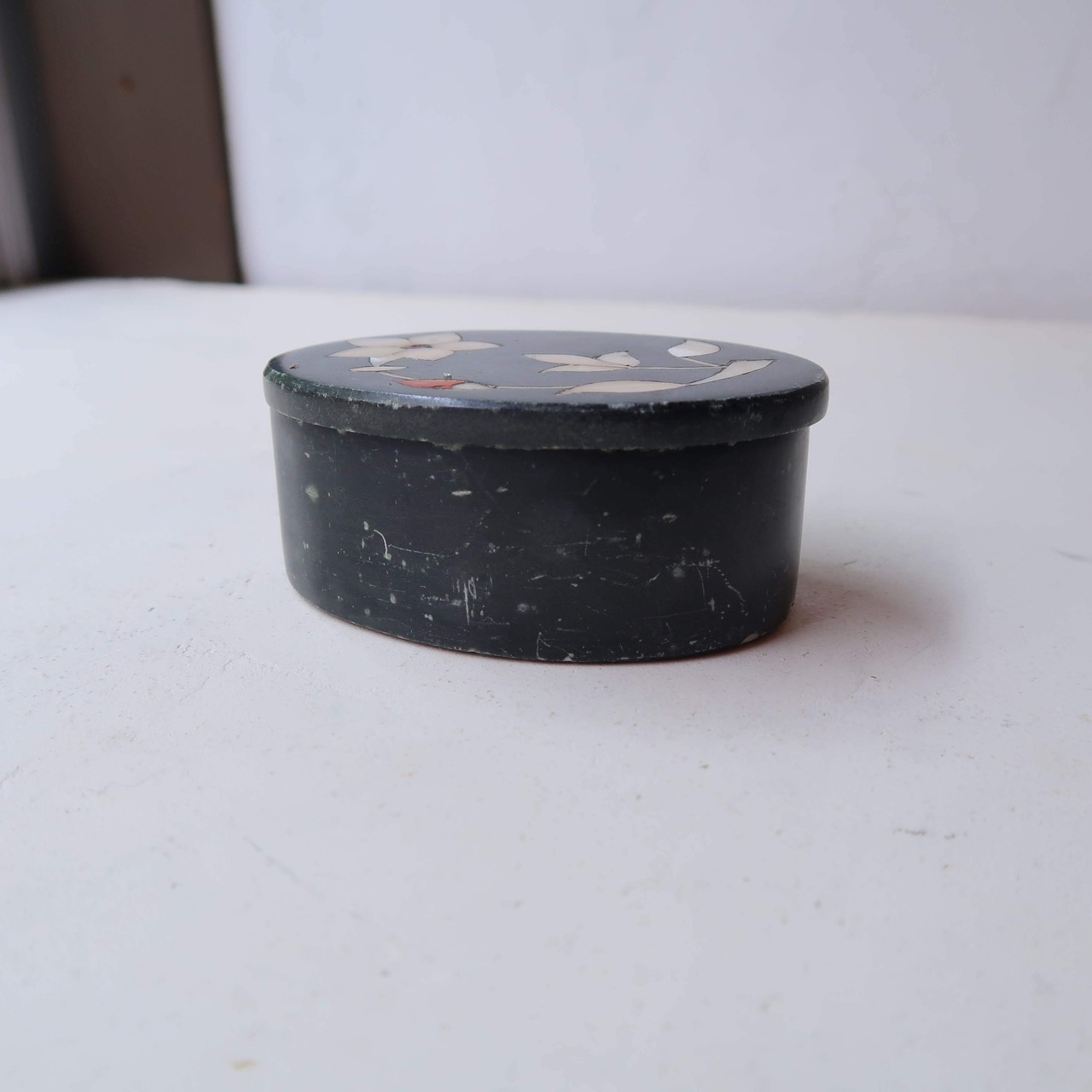 黒いお花のケース