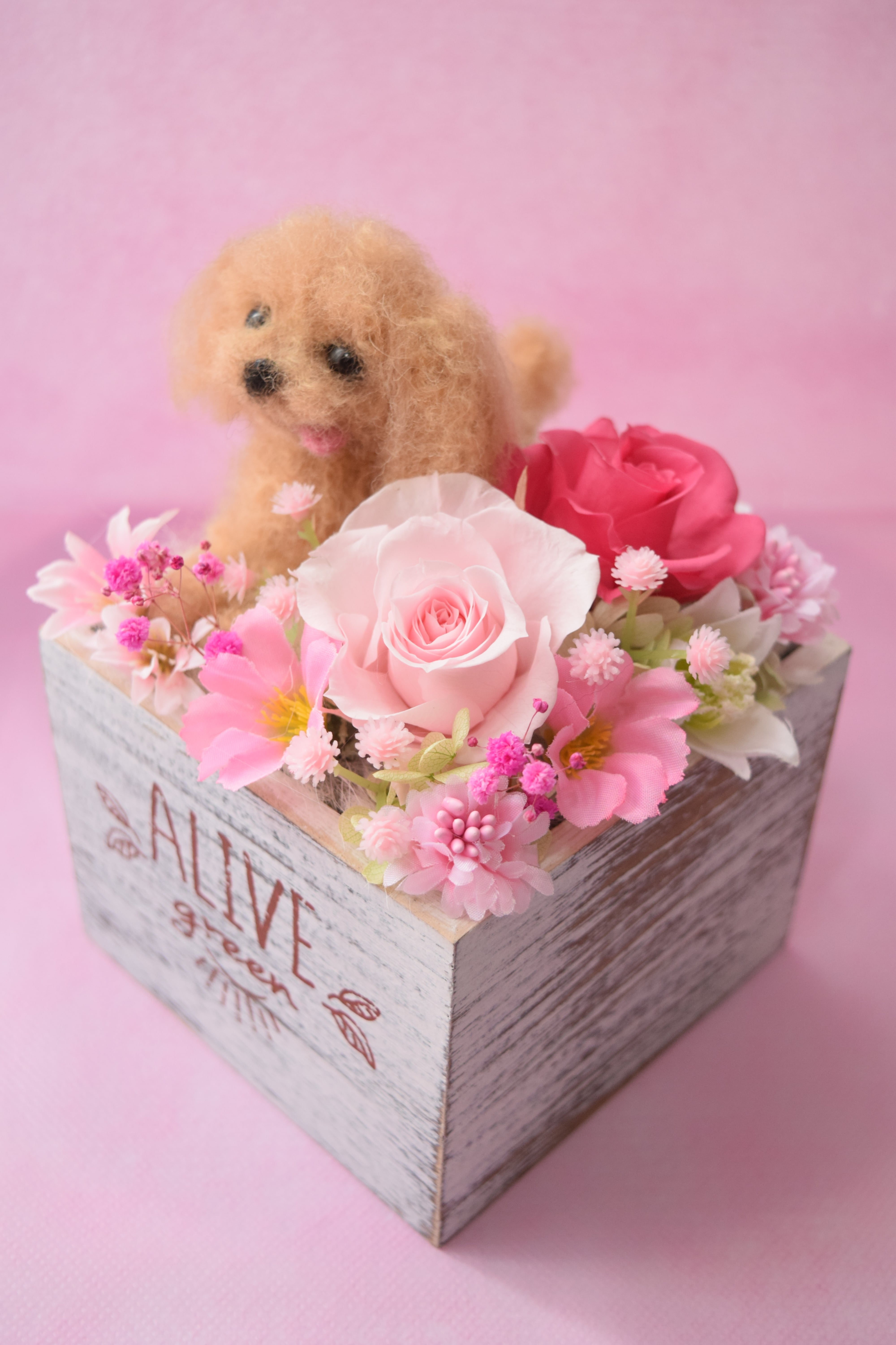 ドールとお花2輪【オーダーメイドで愛犬・愛猫の羊毛フェルト・お供え