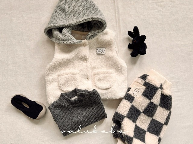 [予約][送料無料]《valubebe》Pom-pom fleece vest (baby) 60