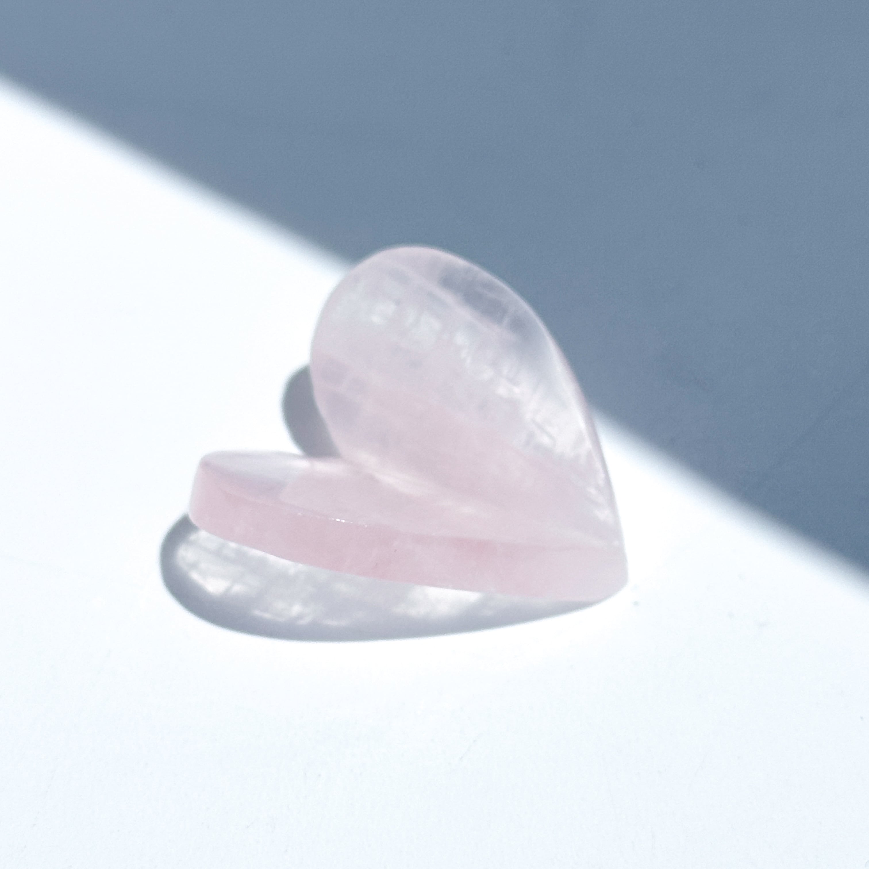 ローズクォーツ 3Dハート 05♡Rose Quartz heart ♡天然石・鉱物