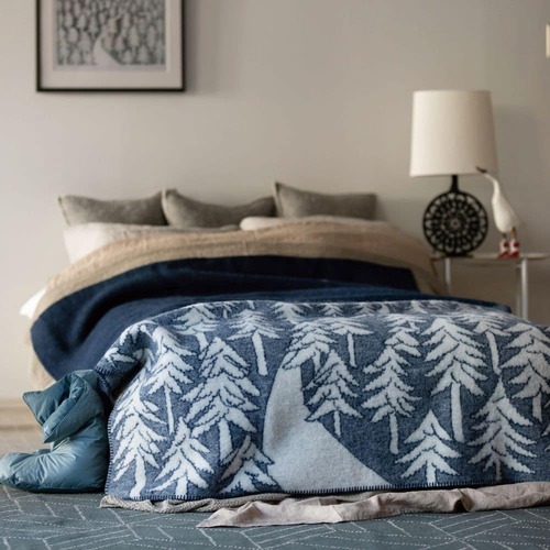 KLIPPAN / ウールシングルブランケット　HOUSE IN THE FOREST