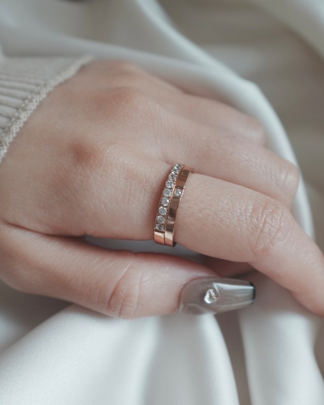 simple zirconia ring
