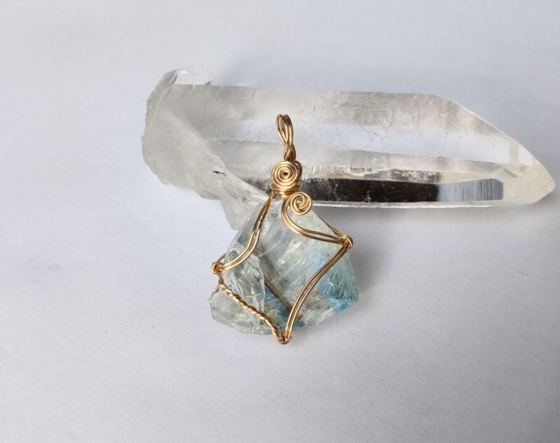 アンダラレムリアン・ホワイト×ブルー×ゴールド虹入り(大サイズ)