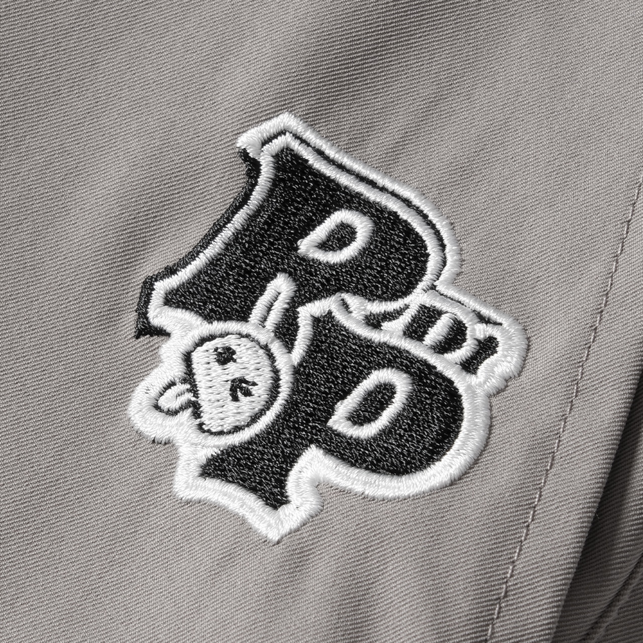 日本製撥水加工刺繍パンツ